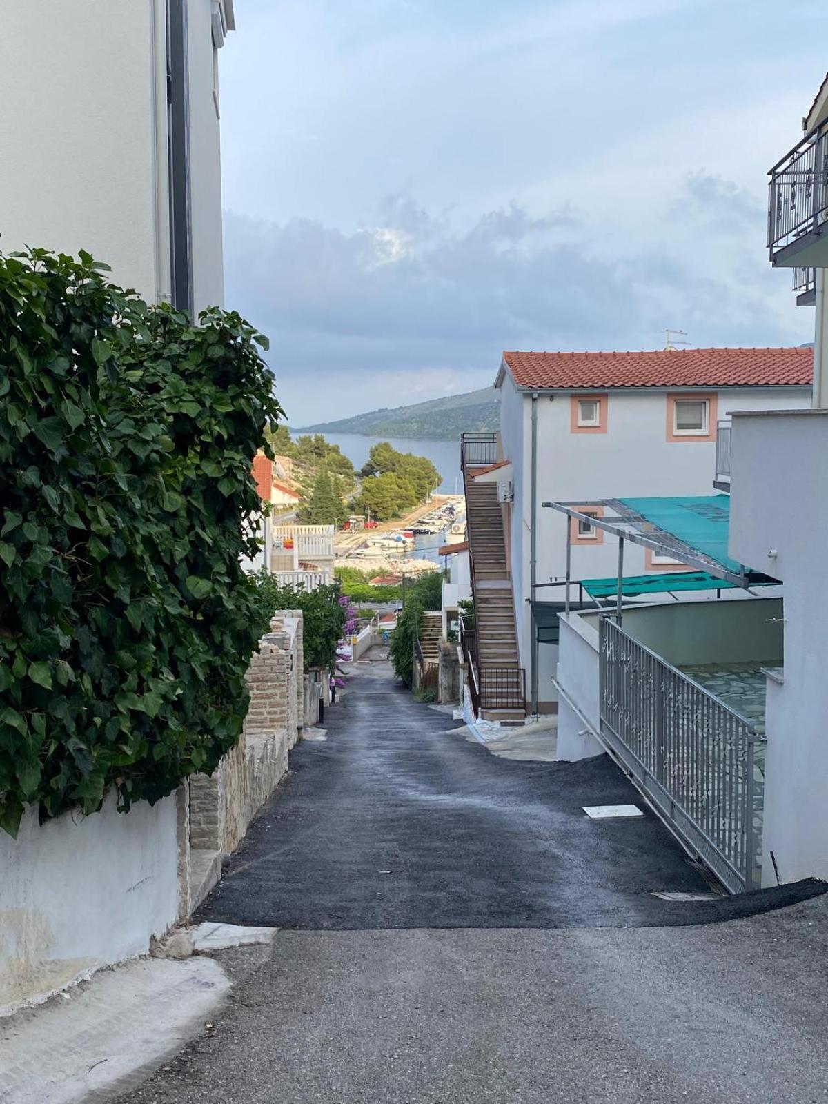 Apartmani Ines Marina  Exterior foto